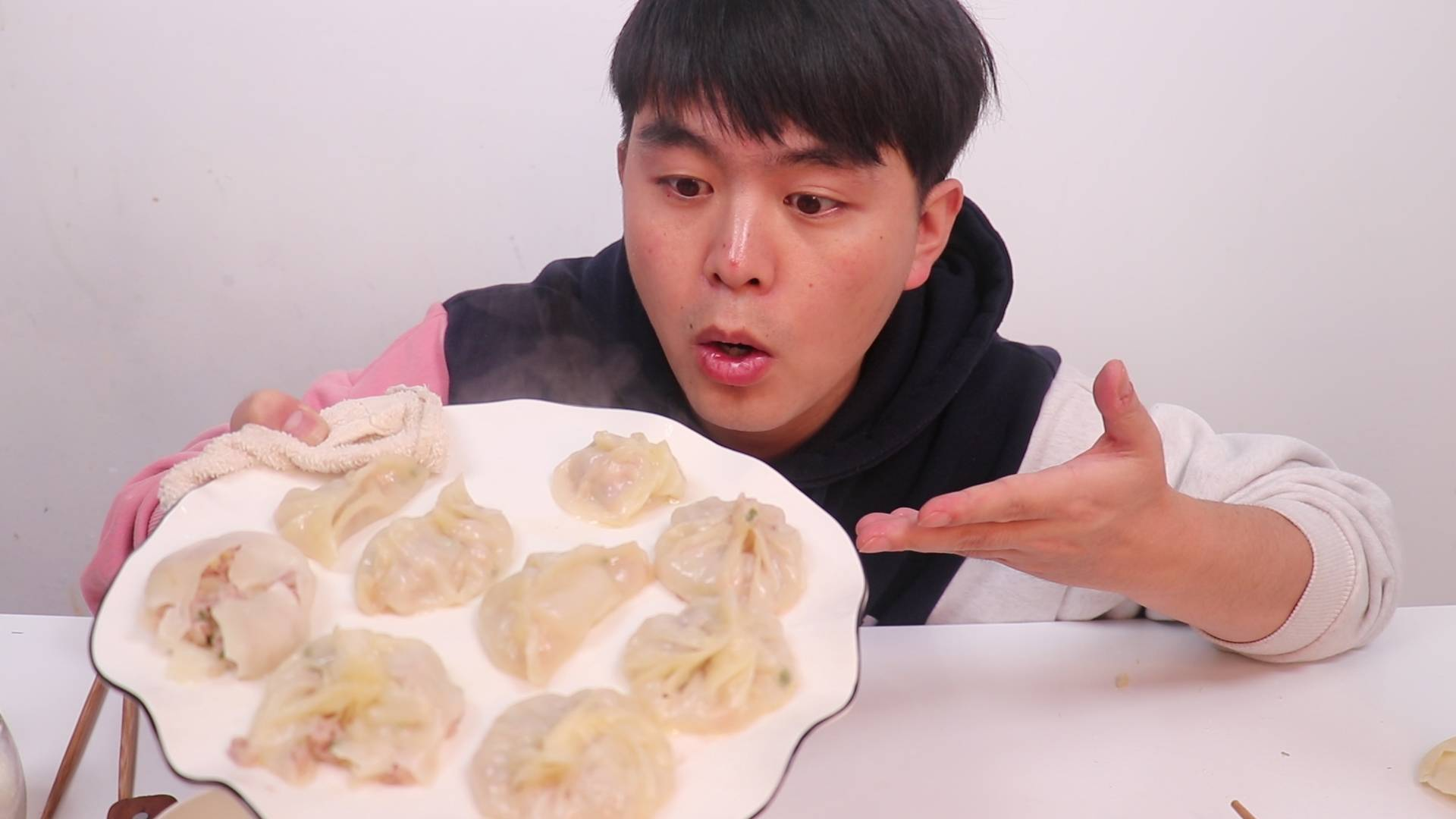 自制家庭版灌汤包,超级简单,以后再也不用去早餐店买了